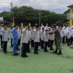 Jajaran Polres Musi Rawas gencar bagikan Bendera Merah Putih dalam rangka memeriahkan HUT RI Ke-80