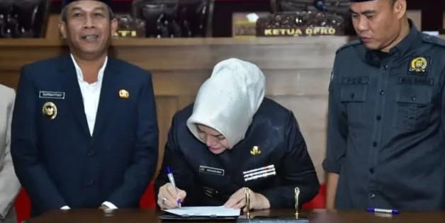 dprd-lkpj keterangan