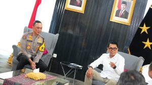 8df2ef30-a8ec-4d3e-9409-aceaca3de1b4