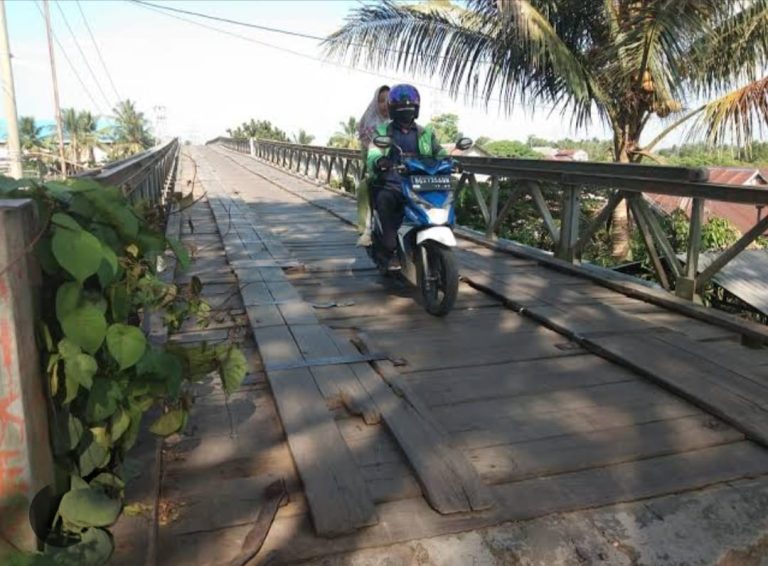 fc01c106-77fe-41af-a8cd-90d37229b316