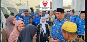 Bupati Lepas Jamaah Umrah dan Beri Bonus Juara MTQH, Barito Utara Penuh Berkah