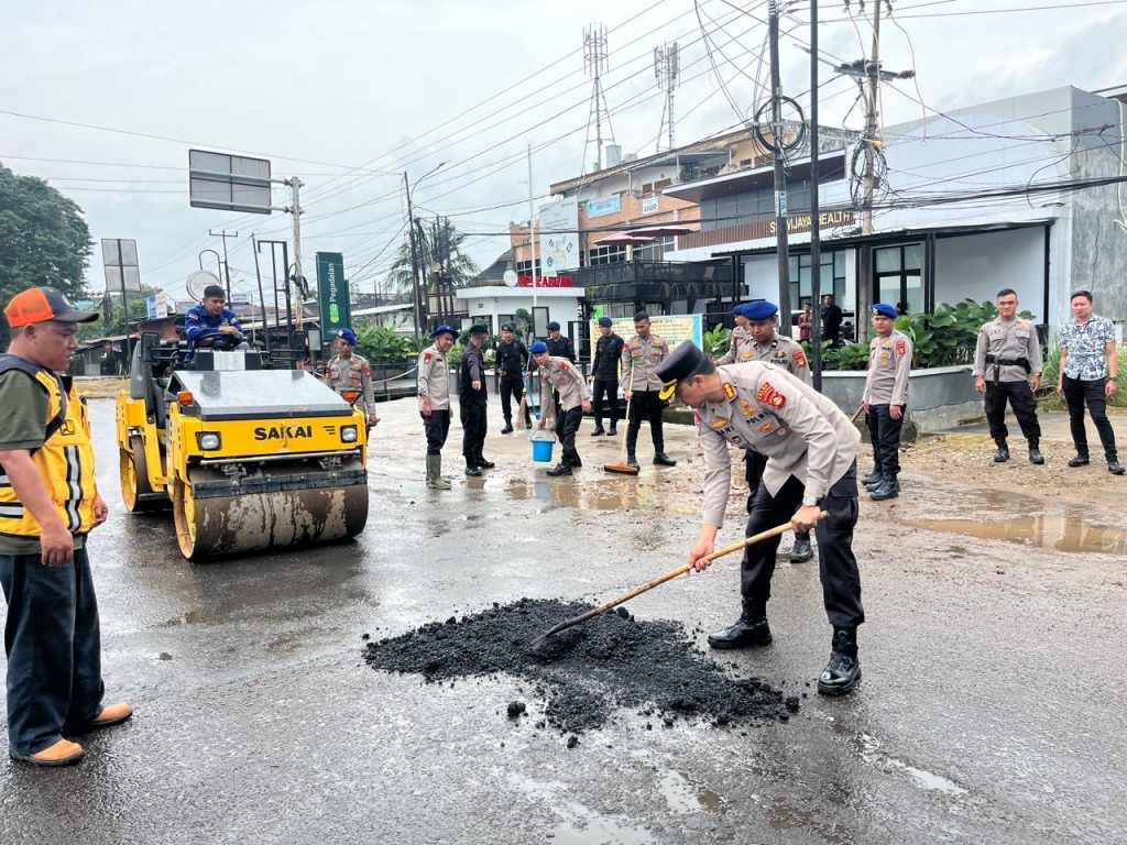 a8f356c1-5a42-42aa-b0f0-83e9a8ff6eba